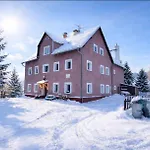 Apartment Forest House Near Klinovec With 5 Independent Kovářská