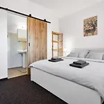 Daire Forest House Near Klinovec With 5 Independent *