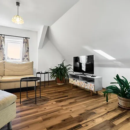 Forest House Near Klinovec With 5 Independent