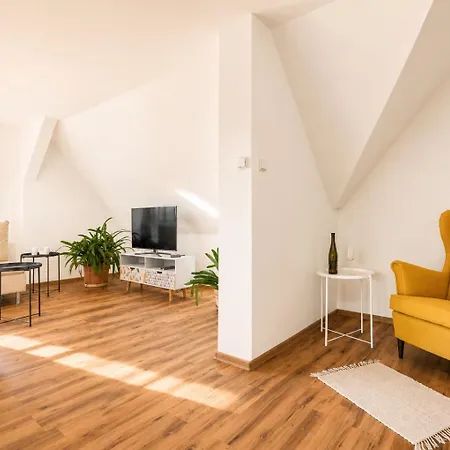 Forest House Near Klinovec With 5 Independent Apartament *