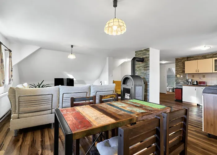 Forest House Near Klinovec With 5 Independent * Kovarska