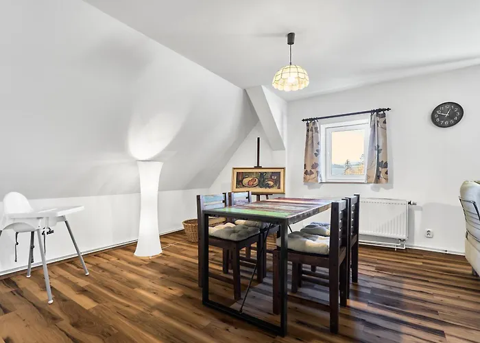 Forest House Near Klinovec With 5 Independent Kovarska