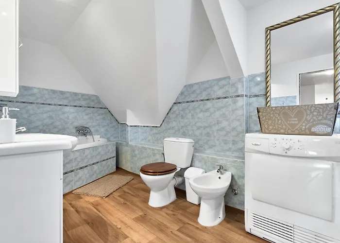 Forest House Near Klinovec With 5 Independent Apartment *