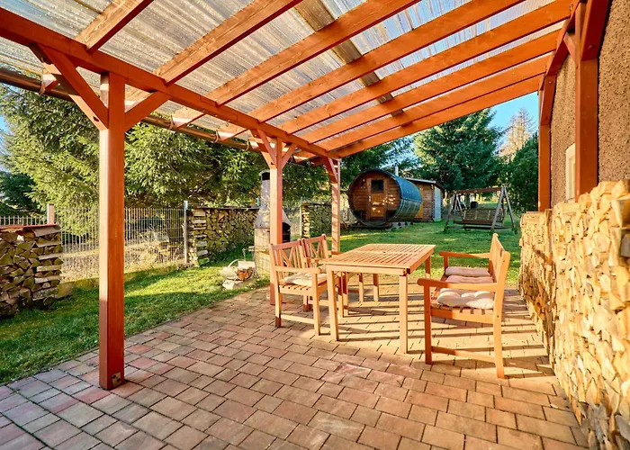 Forest House Near Klinovec With 5 Independent Apartment Kovarska