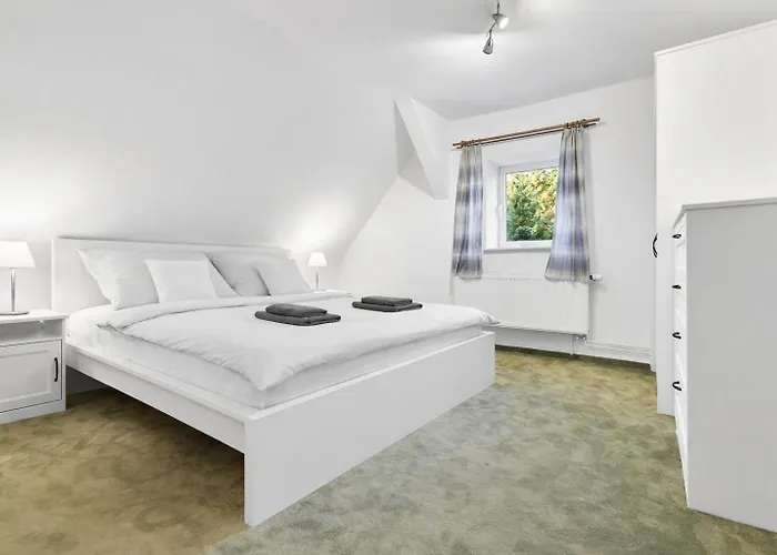 Forest House Near Klinovec With 5 Independent Kovarska